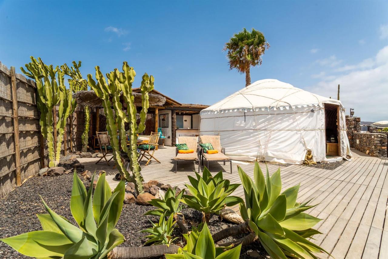 Finca De Arrieta Village - Yurts And Stone Cottages - Shared Pool - Walking Distance To Arrieta Beach - Eco Friendly Tabayesco Exterior foto