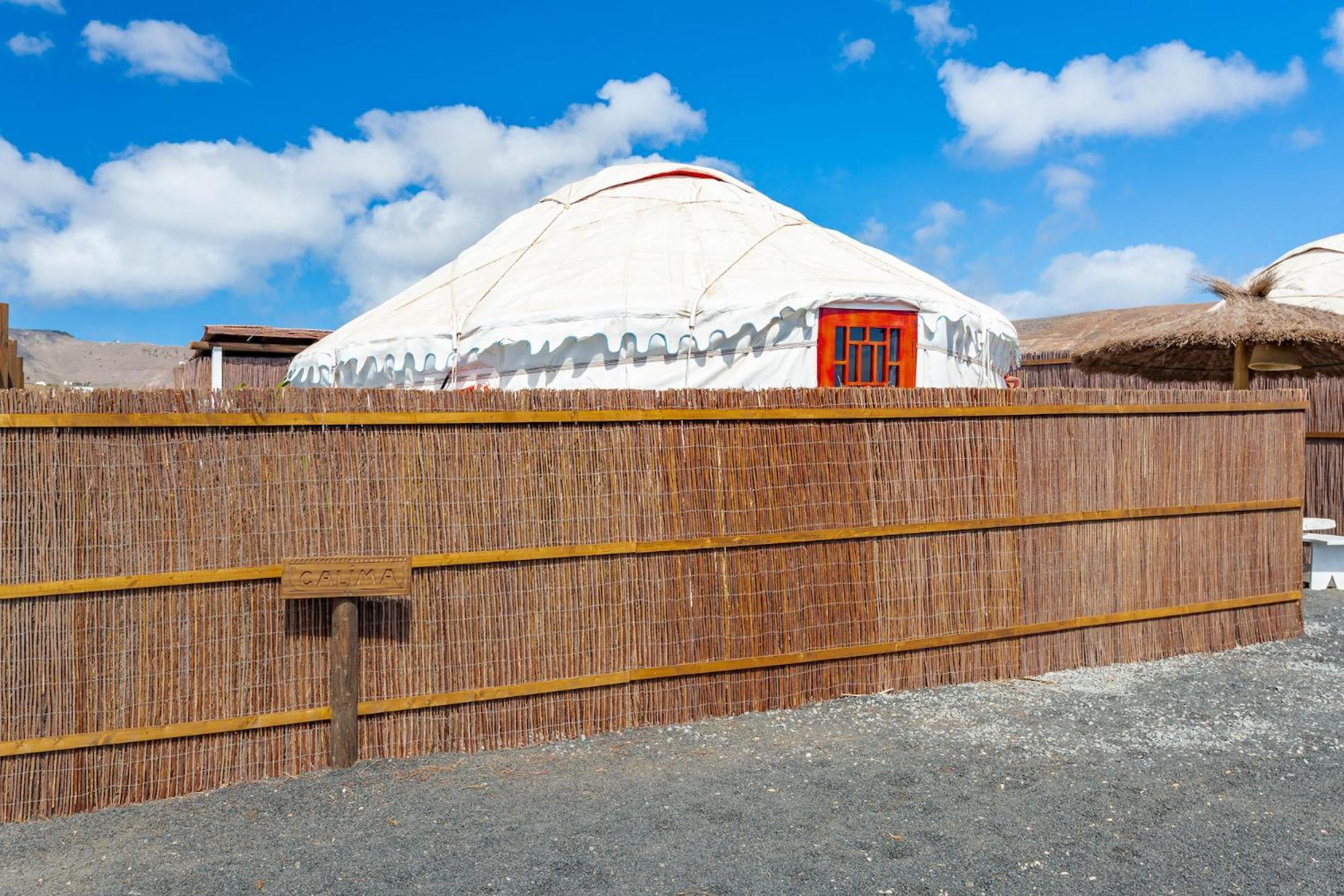 Finca De Arrieta Village - Yurts And Stone Cottages - Shared Pool - Walking Distance To Arrieta Beach - Eco Friendly Tabayesco Exterior foto