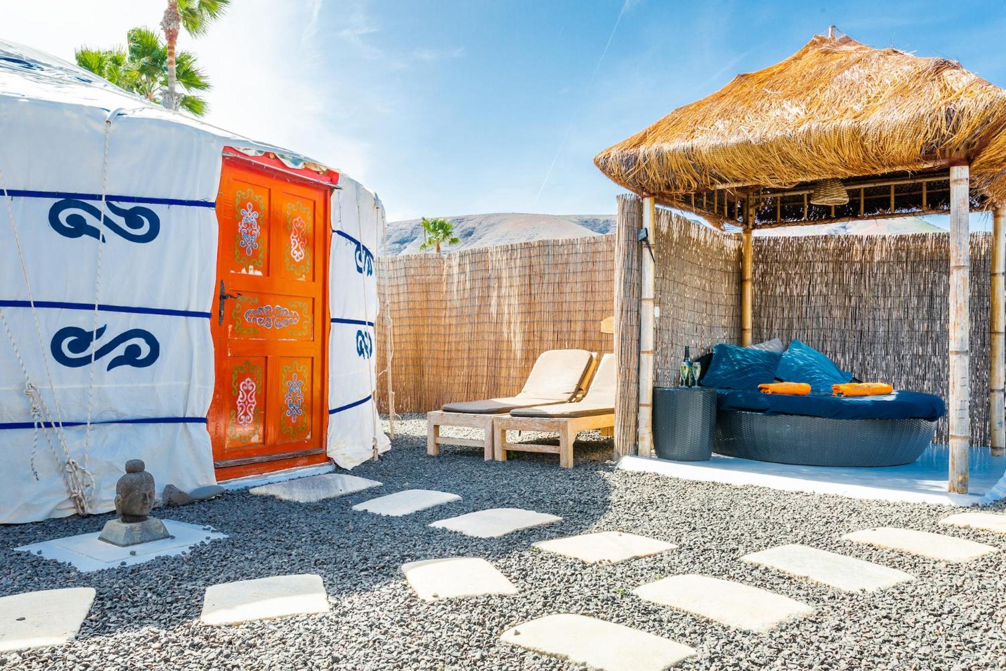 Finca De Arrieta Village - Yurts And Stone Cottages - Shared Pool - Walking Distance To Arrieta Beach - Eco Friendly Tabayesco Exterior foto