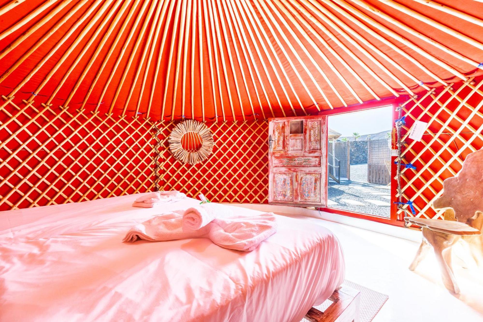 Finca De Arrieta Village - Yurts And Stone Cottages - Shared Pool - Walking Distance To Arrieta Beach - Eco Friendly Tabayesco Exterior foto