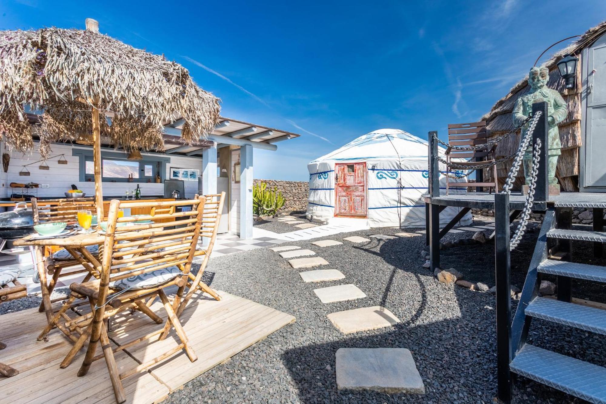 Finca De Arrieta Village - Yurts And Stone Cottages - Shared Pool - Walking Distance To Arrieta Beach - Eco Friendly Tabayesco Exterior foto